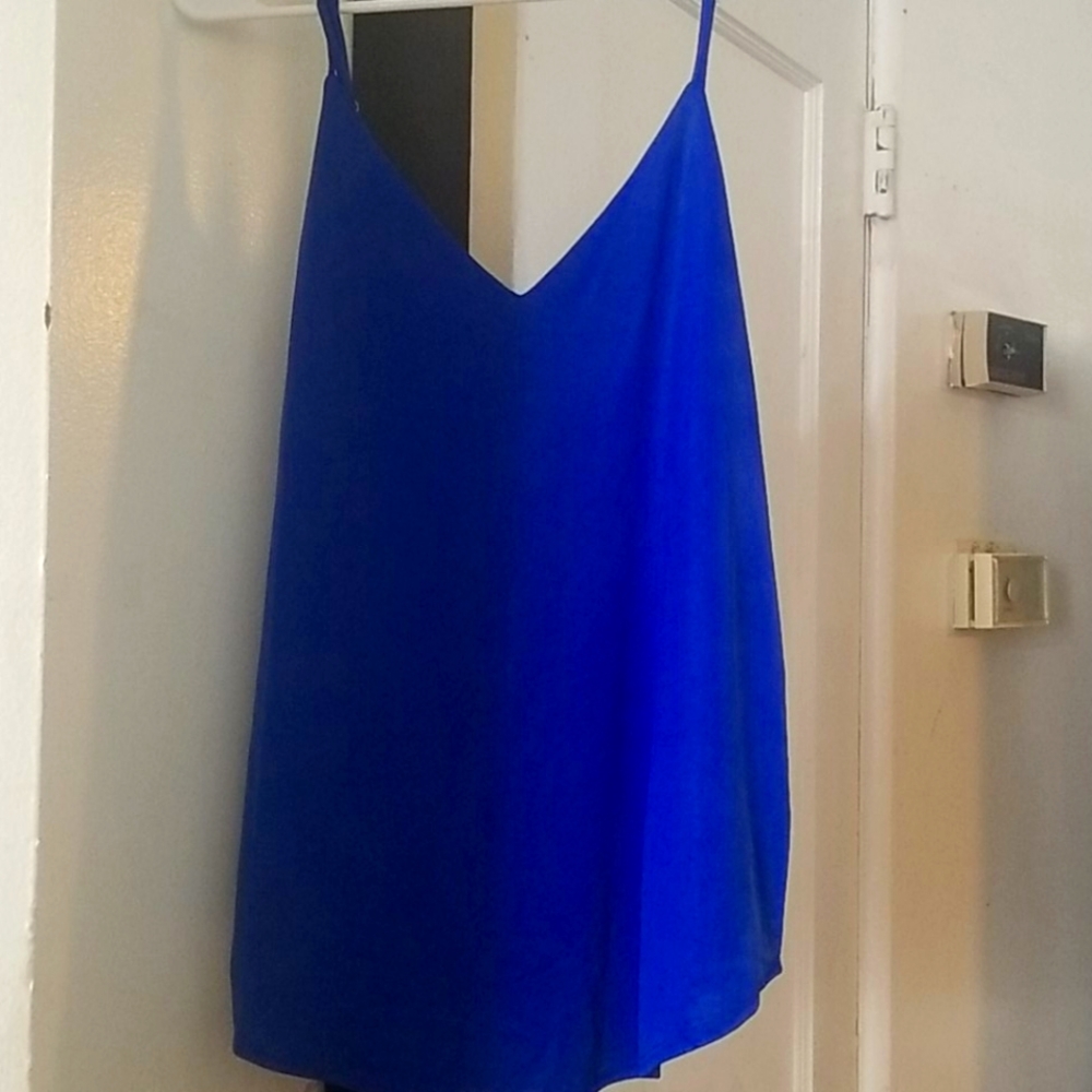 Brand Cherish Size Medium Color Blue